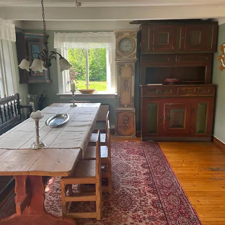 Holiday home Gjeving *